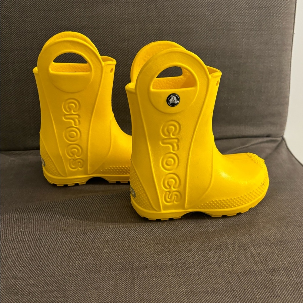 Yellow Toddler Croc Rain Boots- size 7
